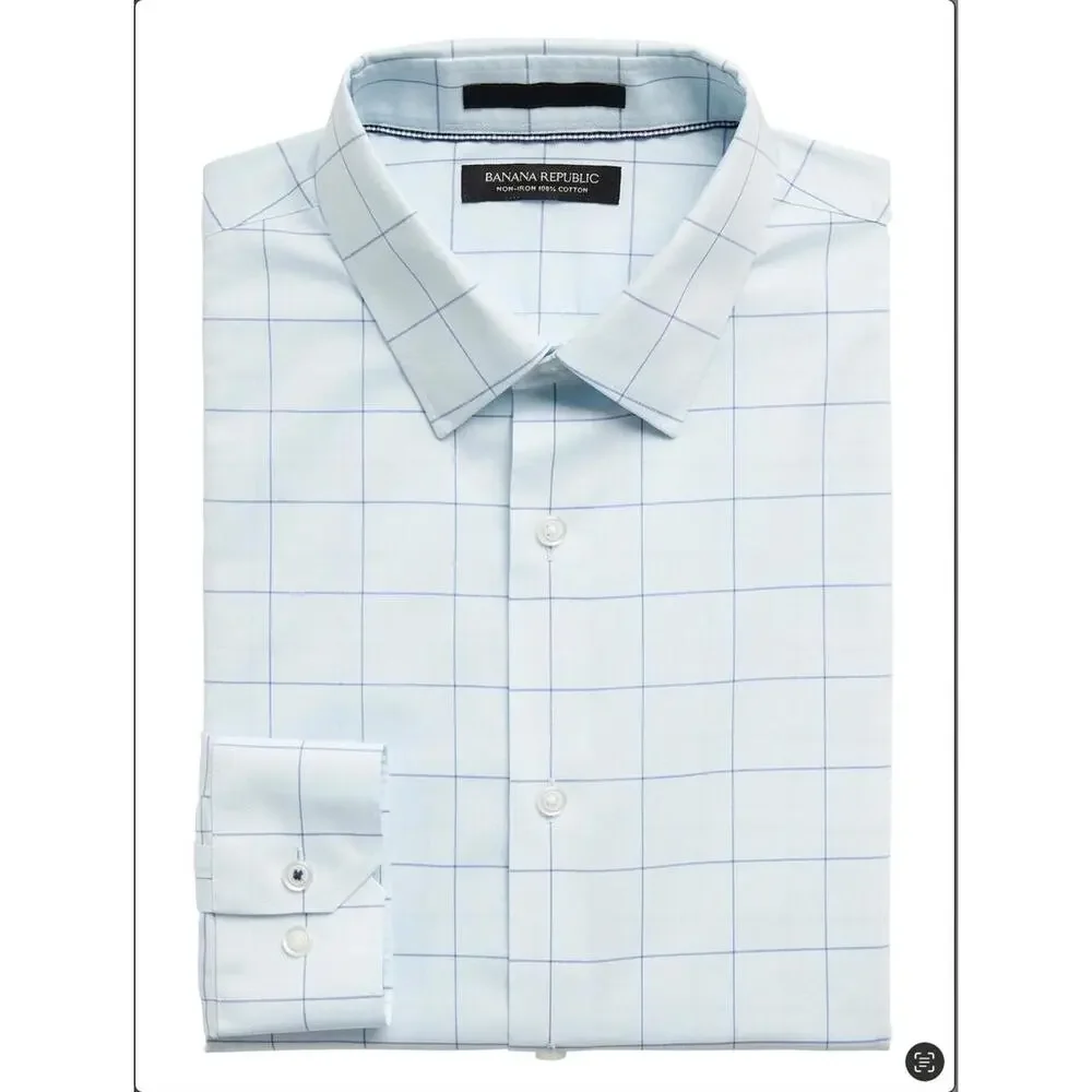 Banana Republic Standard-Fit Non-Iron Dress Shirt, Crystal Sea Blue,‎ Large, EUC